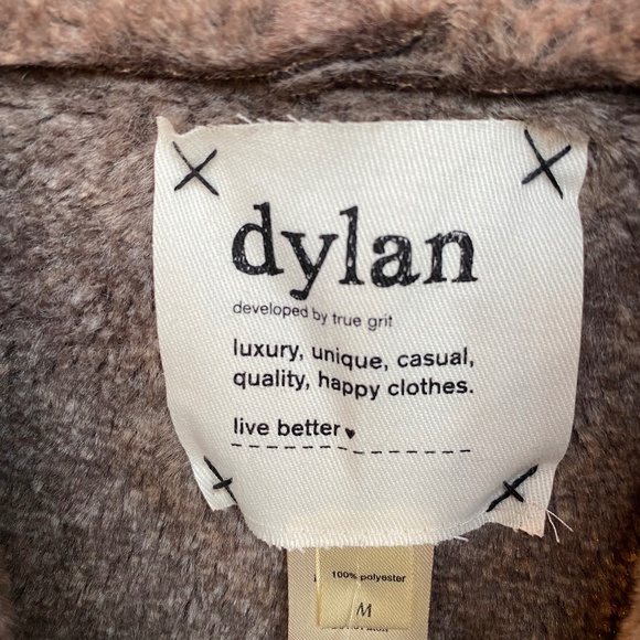 🎉NWT Dylan Shearling Ruffle Vest, Size MED, Vintage Black/Brown -… - Picture 4 of 5